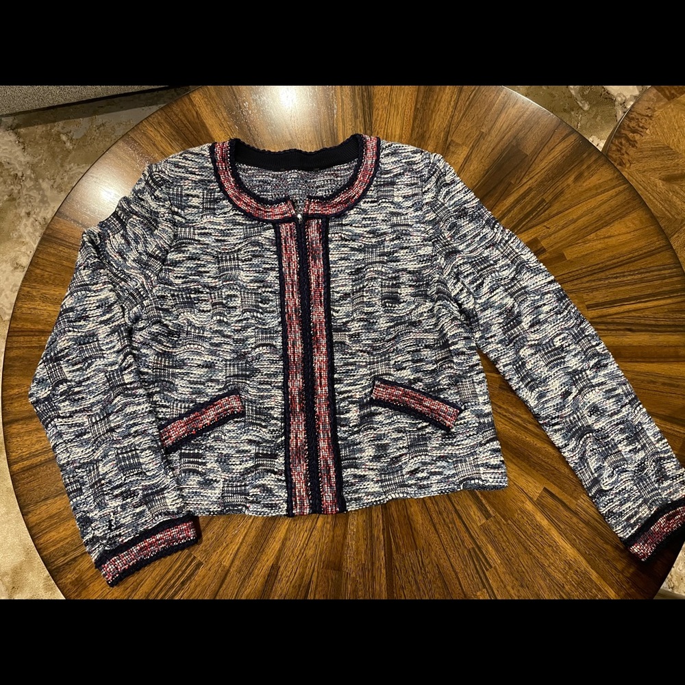 100% Authentic St. John Blazer excellent condition